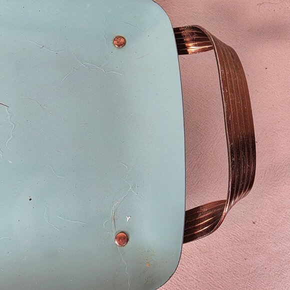 Vintage Turquoise Wheat Motif Enamel Serving Tray With Copper Handles - Picture 6 of 10